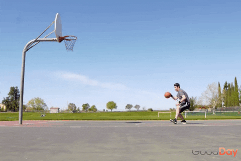 ballon de basket qui ne rentre pas dans le panier
